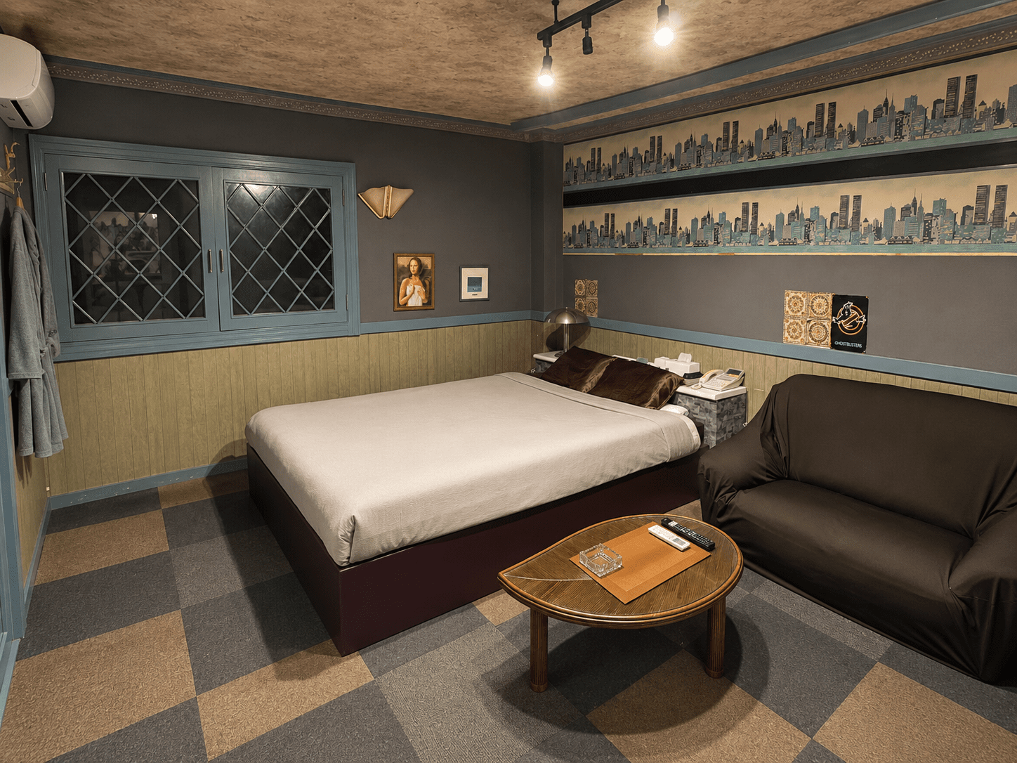 Room 213